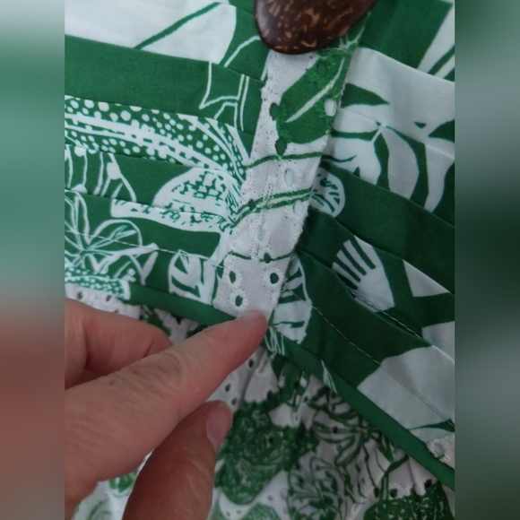 FARM Rio Forrest Soul Midi Dress Green & White Eyelet XS New With Flaw - Picture 9 of 9